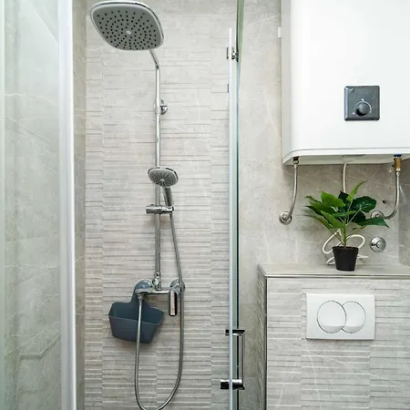 & Papa - With Balcony And Partial Sea View Appartement *