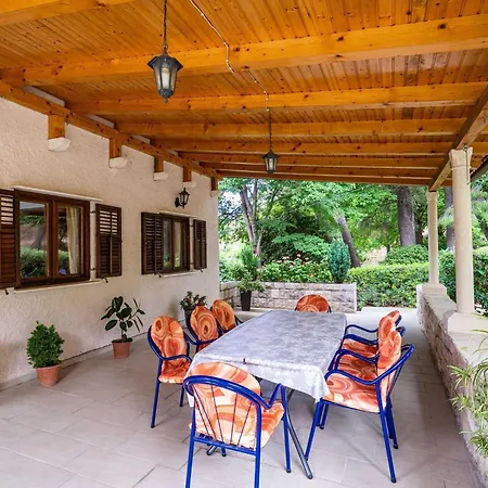 & Papa - With Balcony And Partial Sea View