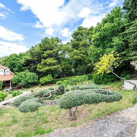 & Papa - With Balcony And Partial Sea View *