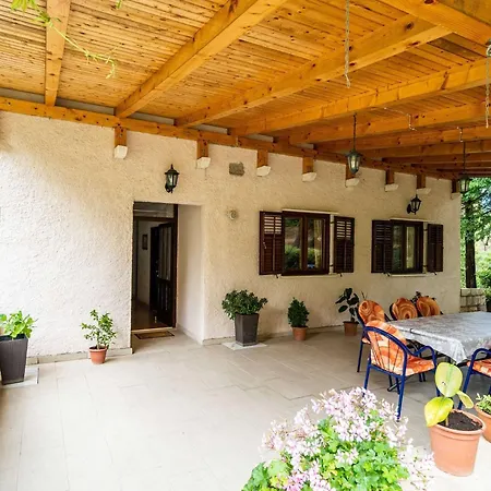 Lägenhet & Papa - With Balcony And Partial Sea View