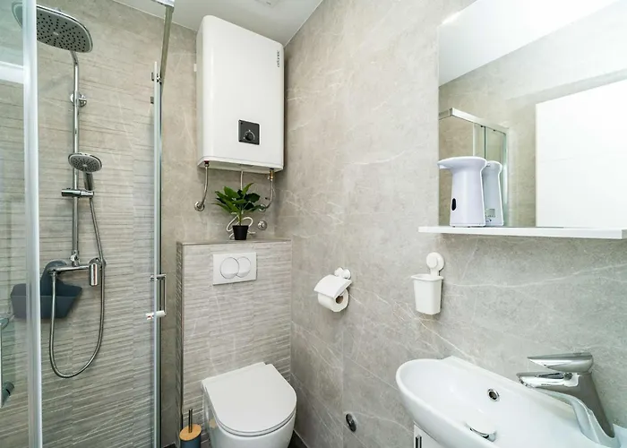 & Papa - With Balcony And Partial Sea View 公寓 *