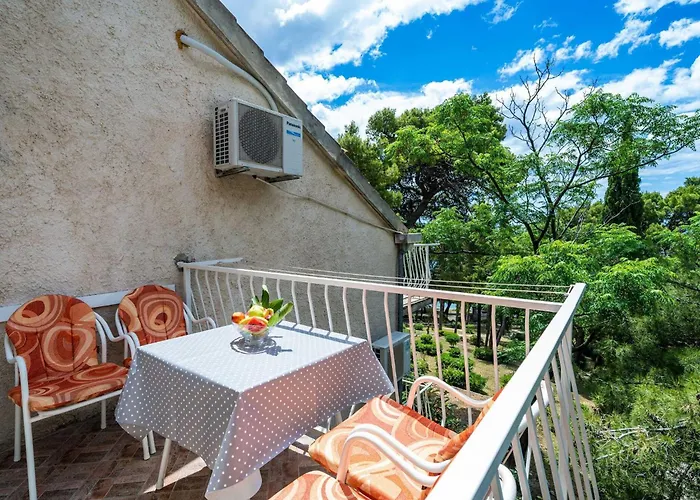 & Papa - With Balcony And Partial Sea View