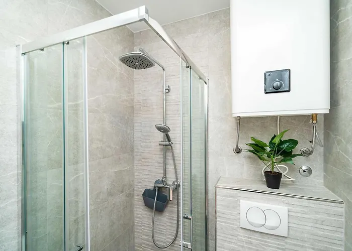 公寓 & Papa - With Balcony And Partial Sea View *